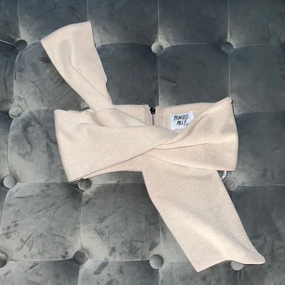 Crop top - Picture 2 of 3